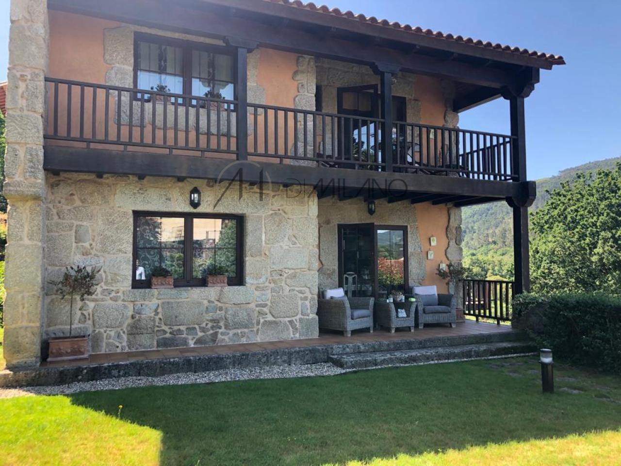 Magnífico chalet con piscina en un entorno natural único en Mondariz-Balneario
