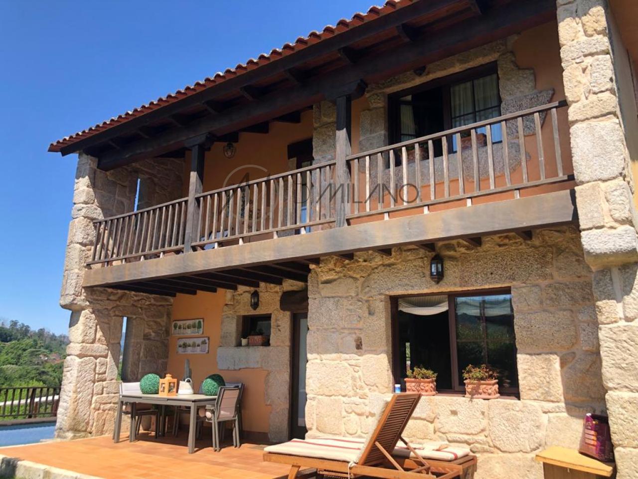 Magnífico chalet con piscina en un entorno natural único en Mondariz-Balneario