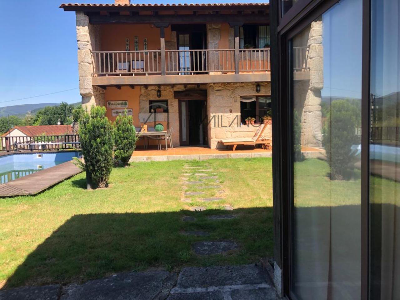 Magnífico chalet con piscina en un entorno natural único en Mondariz-Balneario