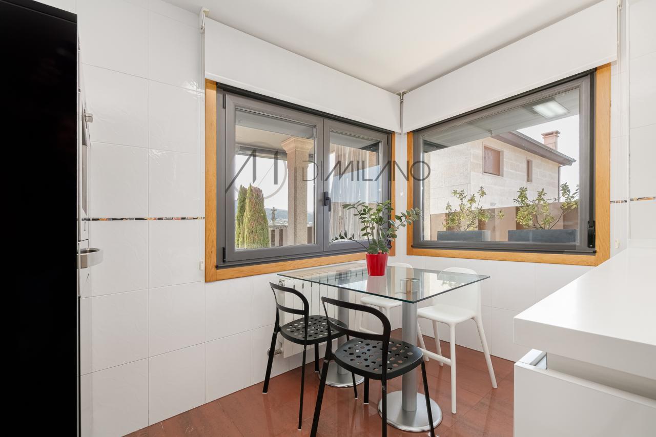 Exclusivo Chalet de Diseño en Lousado.