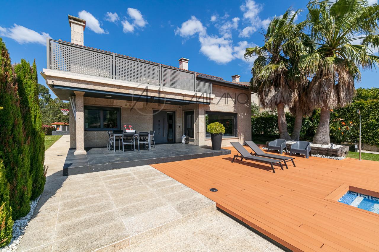 Exclusivo Chalet de Diseño en Lousado.