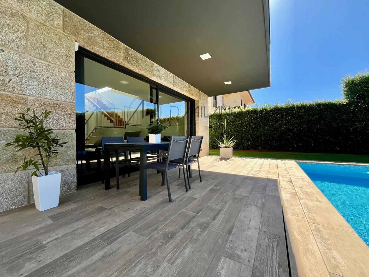Exclusivo Chalet de Lujo y Diseño en Alcabre