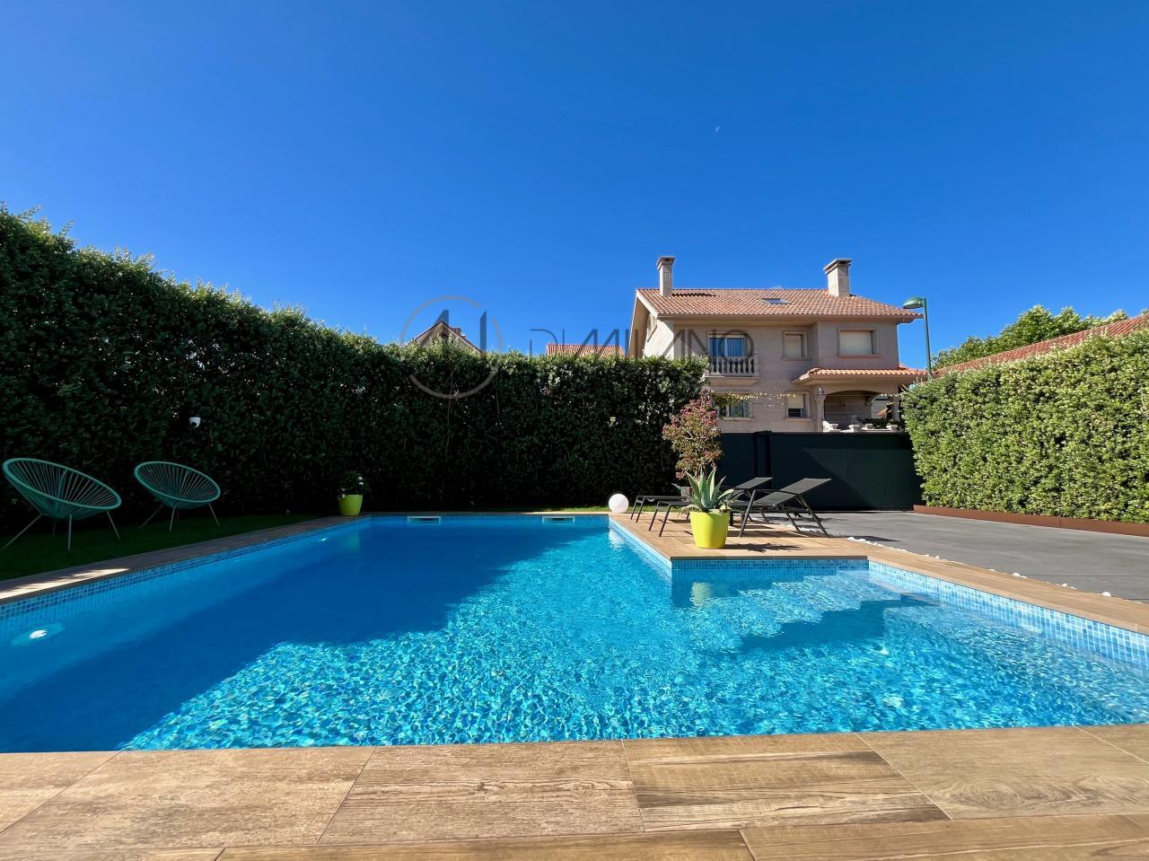 Exclusivo Chalet de Lujo y Diseño en Alcabre