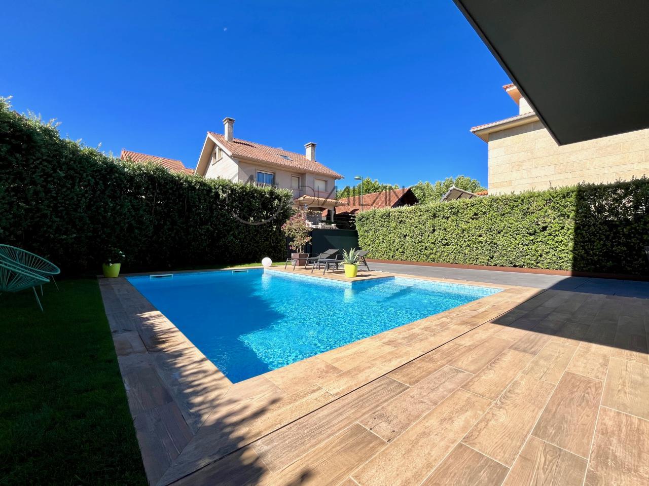 Exclusivo Chalet de Lujo y Diseño en Alcabre