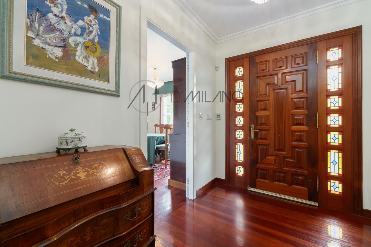¡Descubre tu hogar perfecto junto a la Playa de Samil en Vigo!