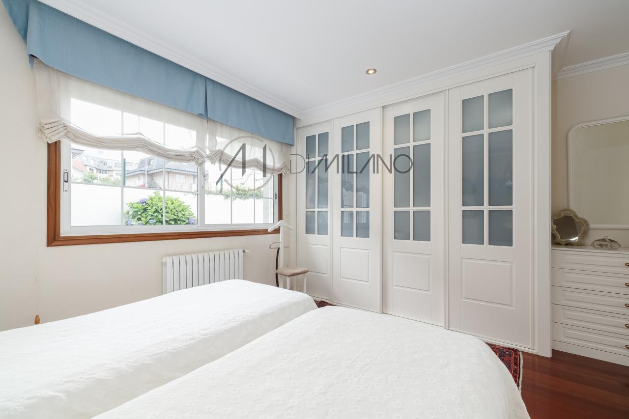 ¡Descubre tu hogar perfecto junto a la Playa de Samil en Vigo!
