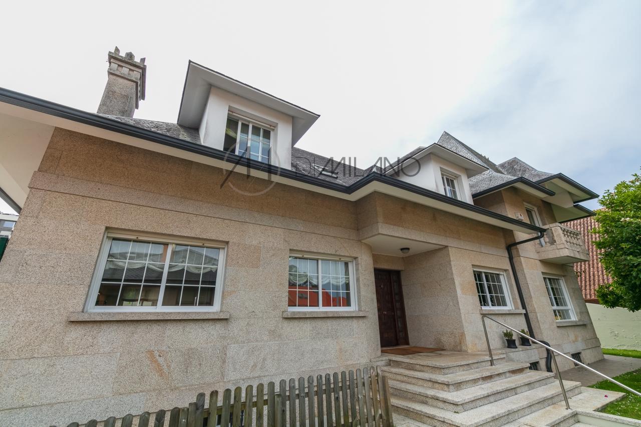 ¡Descubre tu hogar perfecto junto a la Playa de Samil en Vigo!