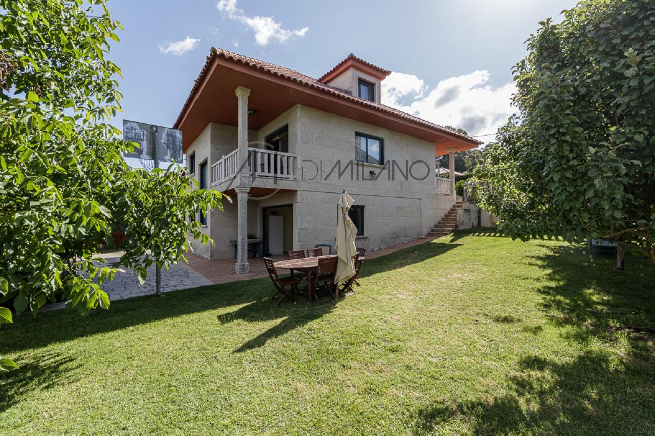 Una casa de piedra en Peitieiros, Gondomar.