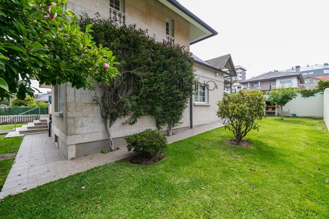 ¡Descubre tu hogar perfecto junto a la Playa de Samil en Vigo!