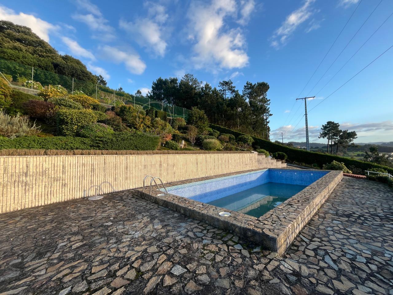 Espectacular chalet con vistas al mar Arteixo (A Coruña)