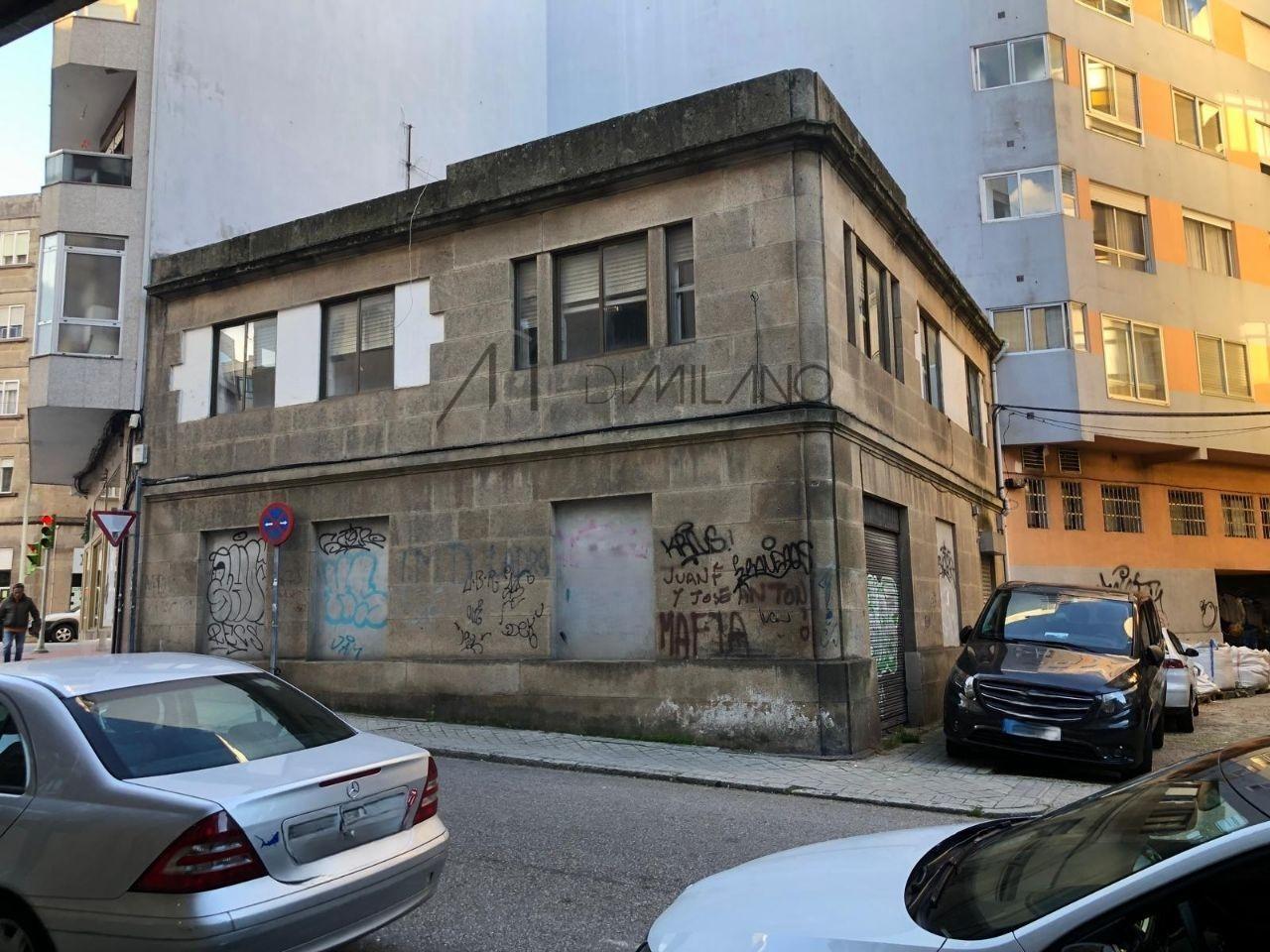 Casa a rehabilitar en el corazón de las Traviesas, en Vigo.