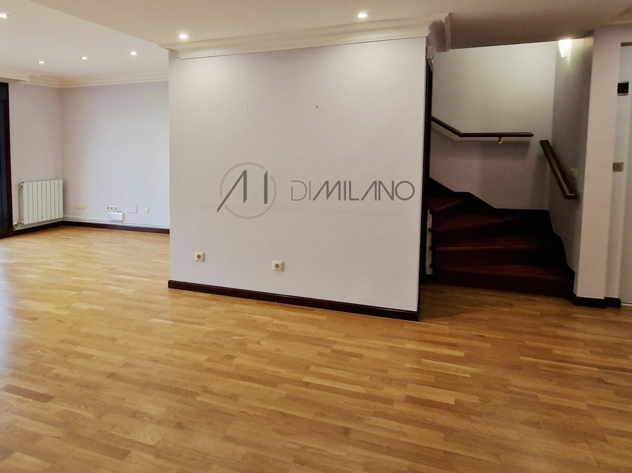 Chalet adosado en urbanización residencial en Sardoma, Vigo