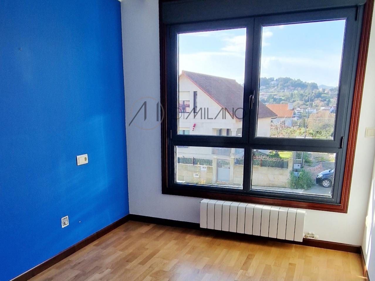 Chalet adosado en urbanización residencial en Sardoma, Vigo