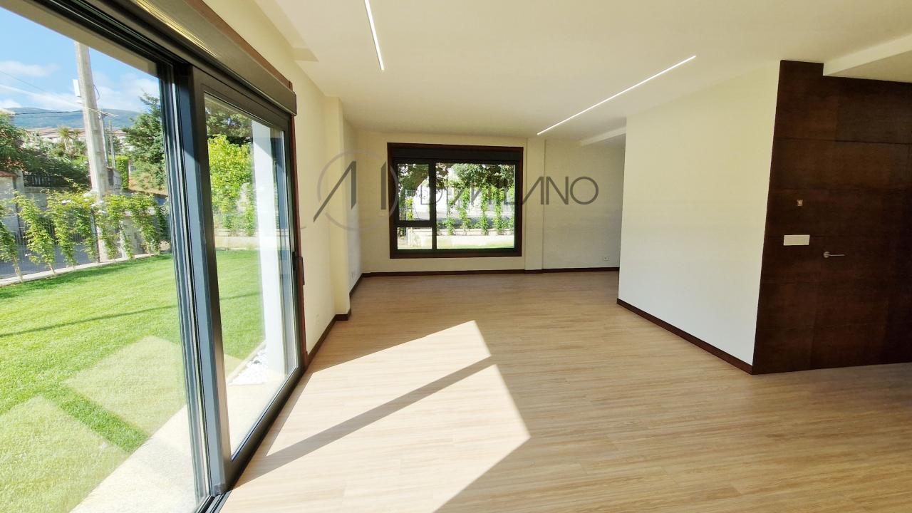 Chalet a estrenar en la urbanización Puente Romano, en Baiona