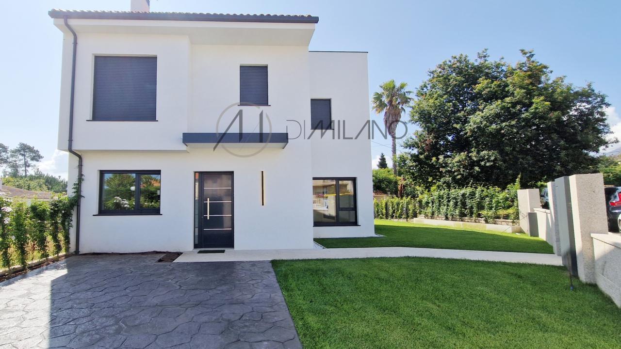 Chalet a estrenar en la urbanización Puente Romano, en Baiona