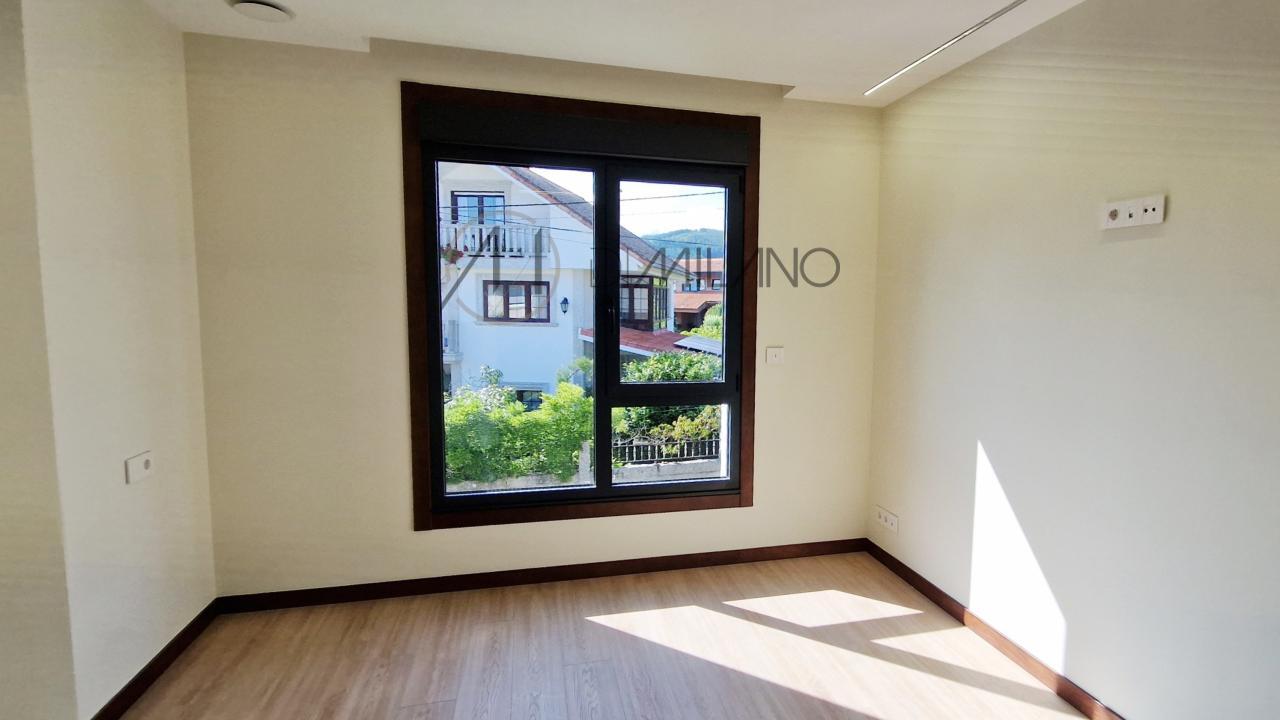 Chalet a estrenar en la urbanización Puente Romano, en Baiona