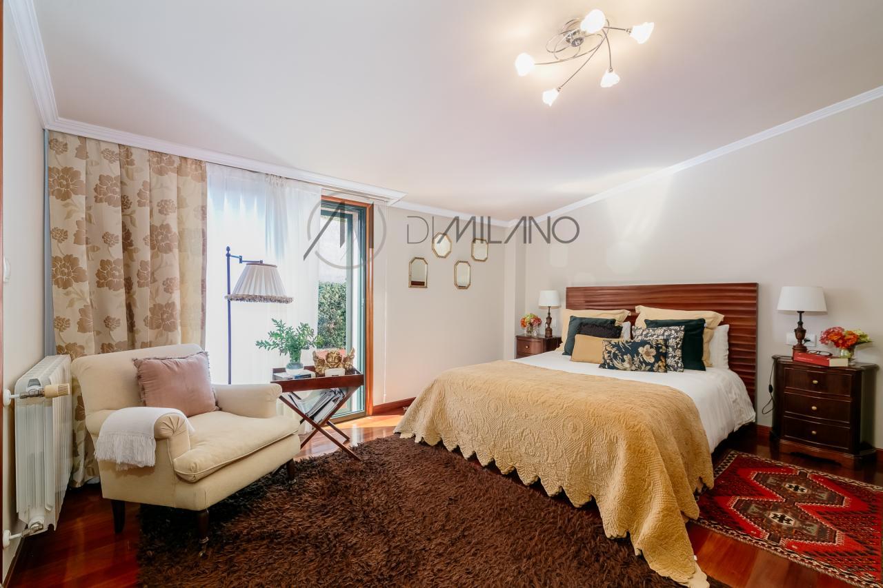 Chalet con piscina y vistas al mar en Saiáns, Vigo