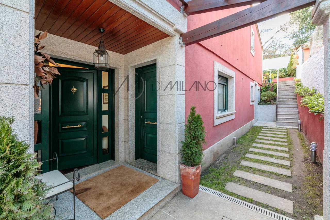 Chalet con piscina y vistas al mar en Saiáns, Vigo