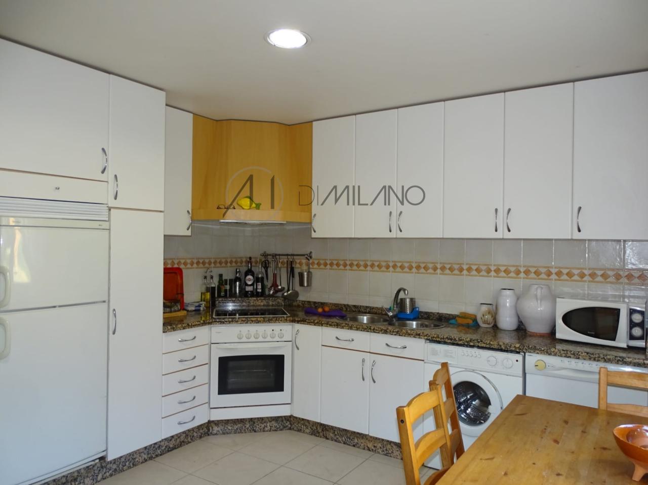 Casa de piedra reformada en A Graña - Bueu, con terraza y vistas al mar y la montaña