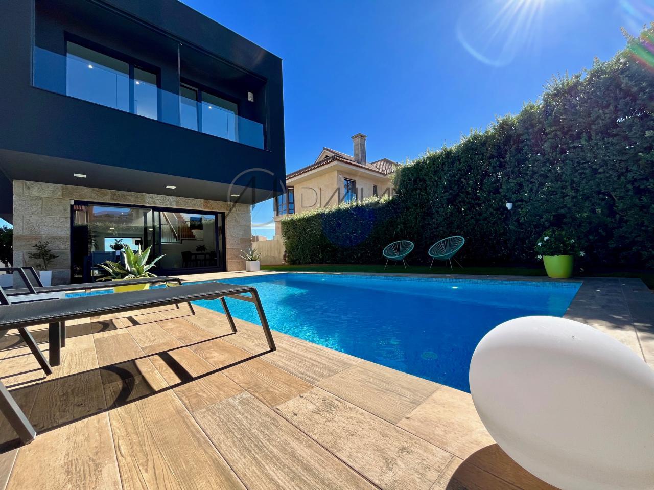 Exclusivo Chalet de Lujo y Diseño en Alcabre