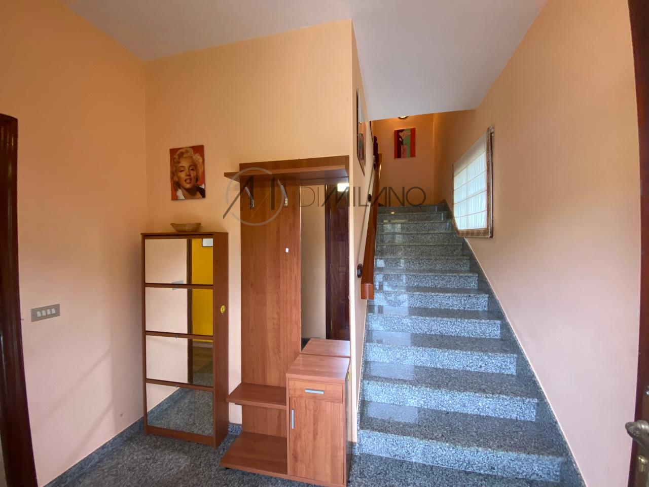Casa de piedra en Mos