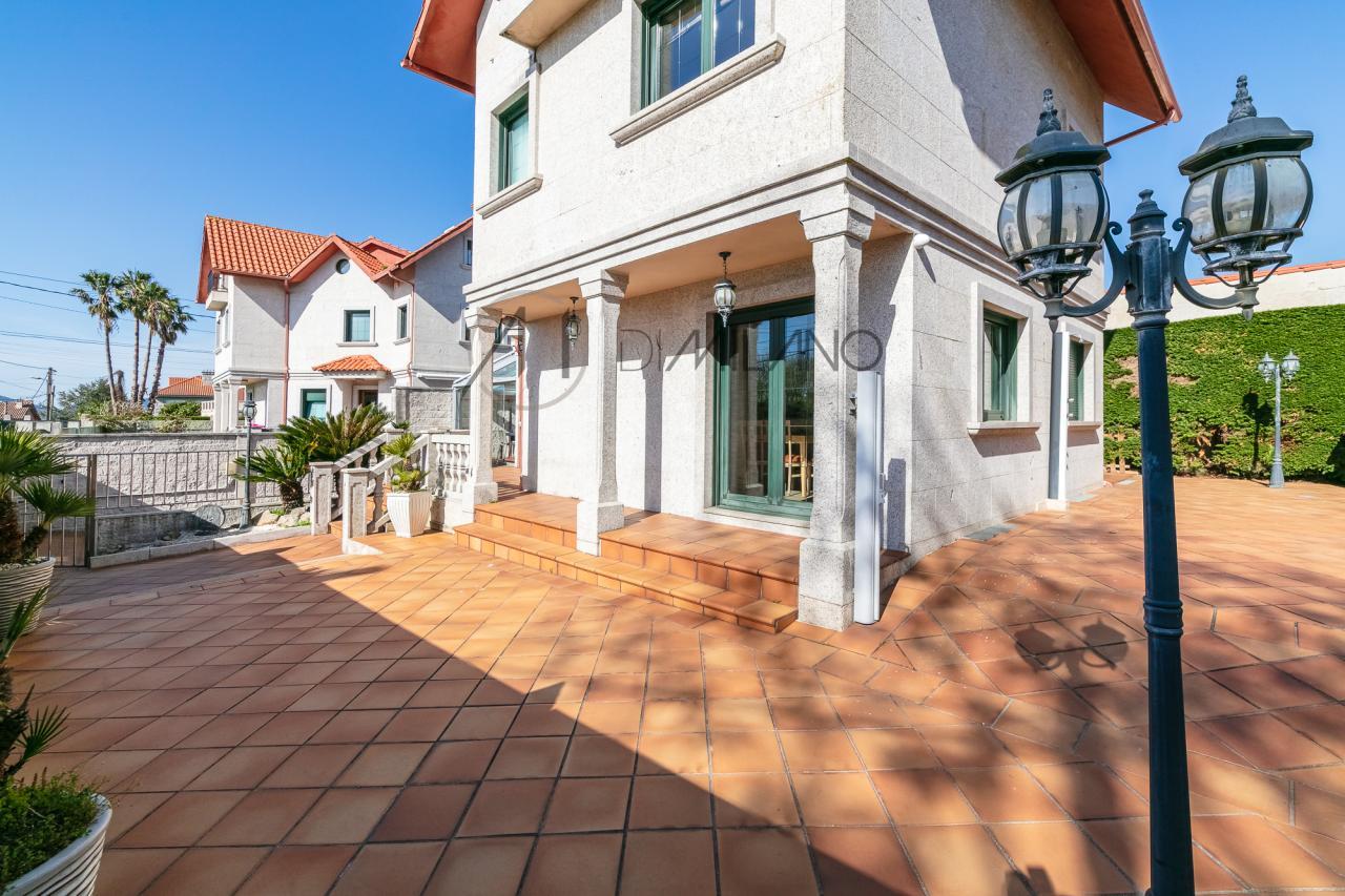 Exclusiva vivienda en Alcabre, a un paso de las playas y con todas las comodidades