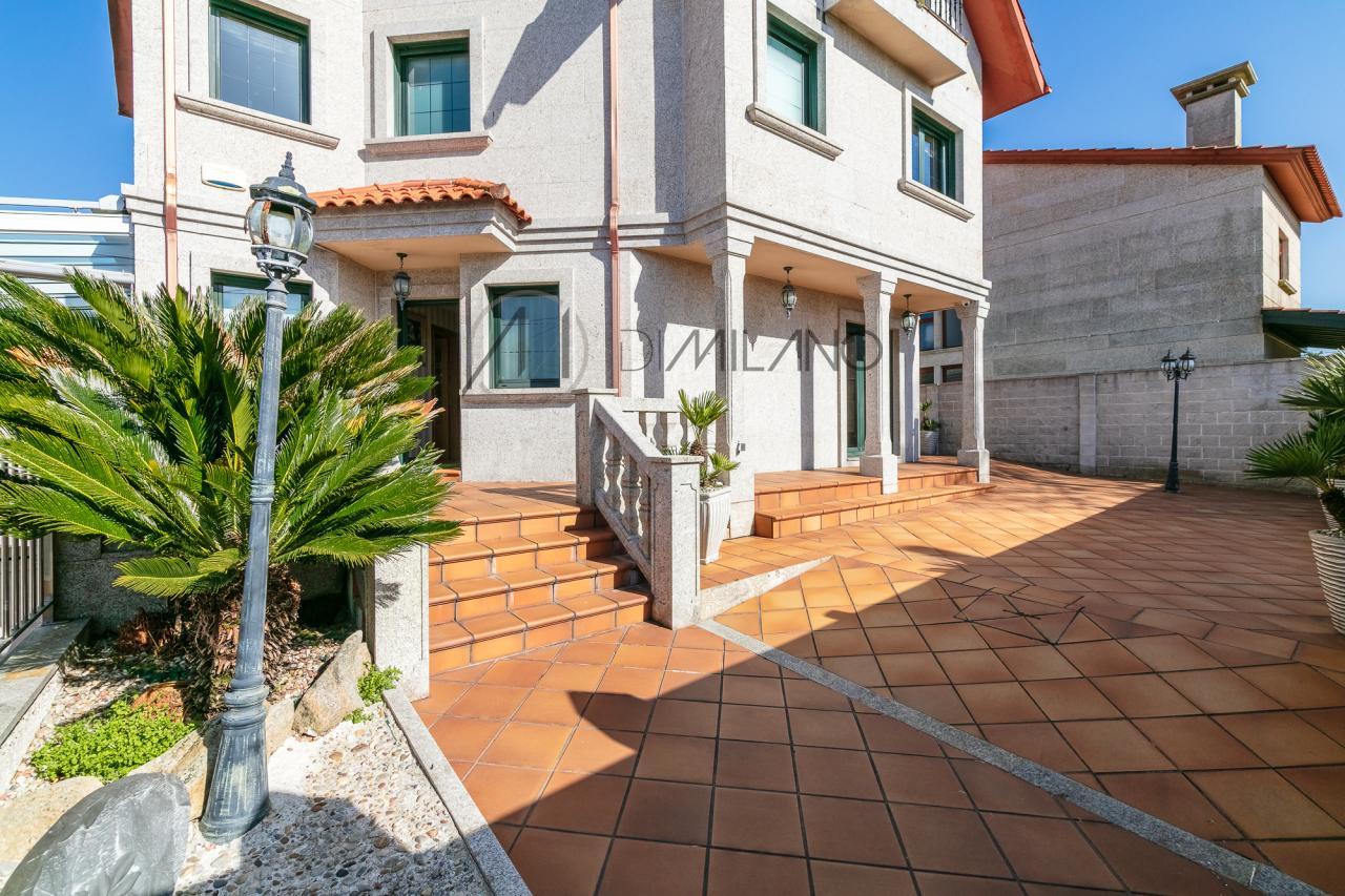 Exclusiva vivienda en Alcabre, a un paso de las playas y con todas las comodidades