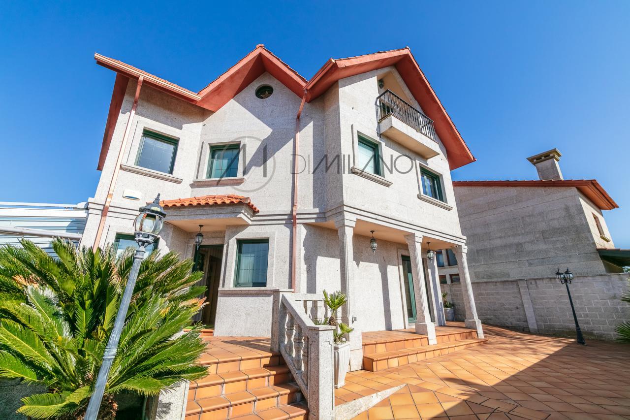 Exclusiva vivienda en Alcabre, a un paso de las playas y con todas las comodidades