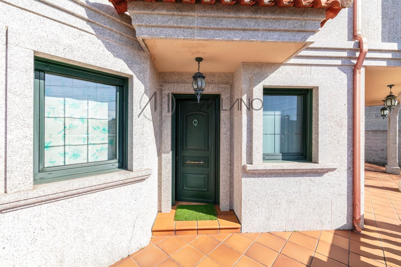 Exclusiva vivienda en Alcabre, a un paso de las playas y con todas las comodidades
