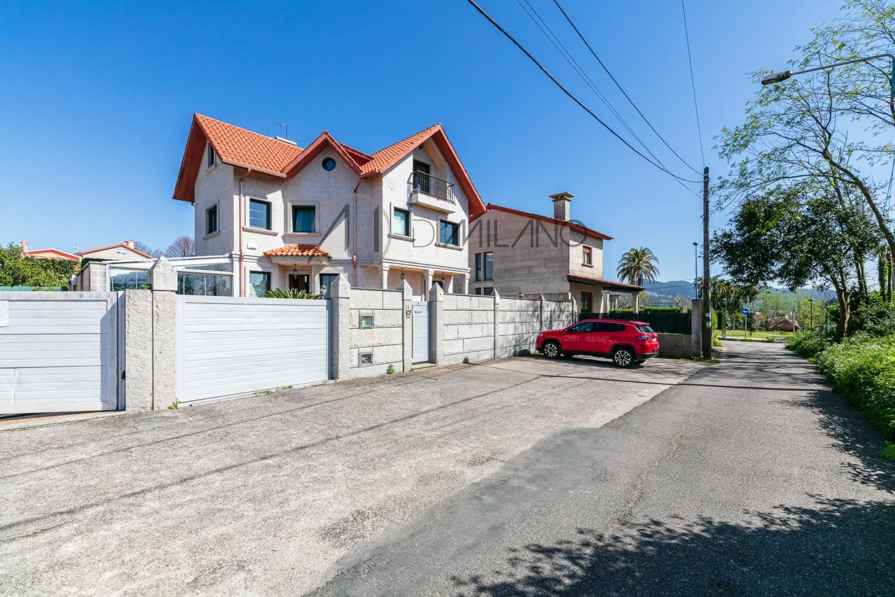 Exclusiva vivienda en Alcabre, a un paso de las playas y con todas las comodidades