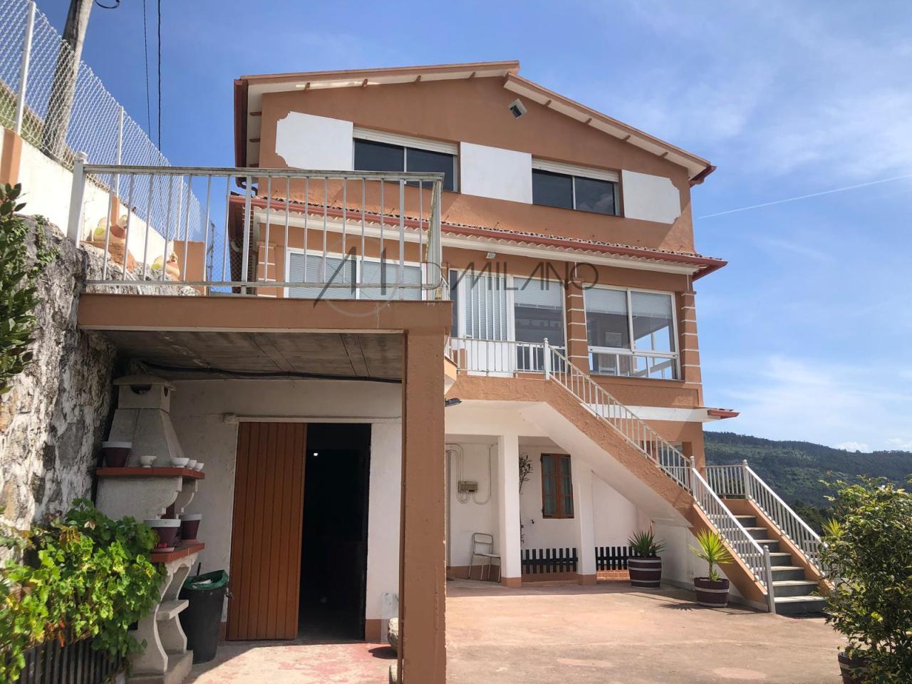 Casa con maravillosas vistas al mar en la zona alta de Moaña