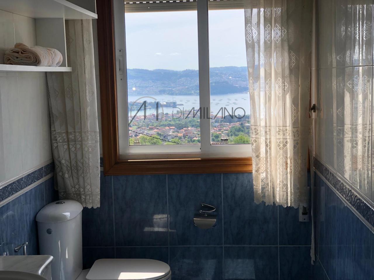 Casa con maravillosas vistas al mar en la zona alta de Moaña