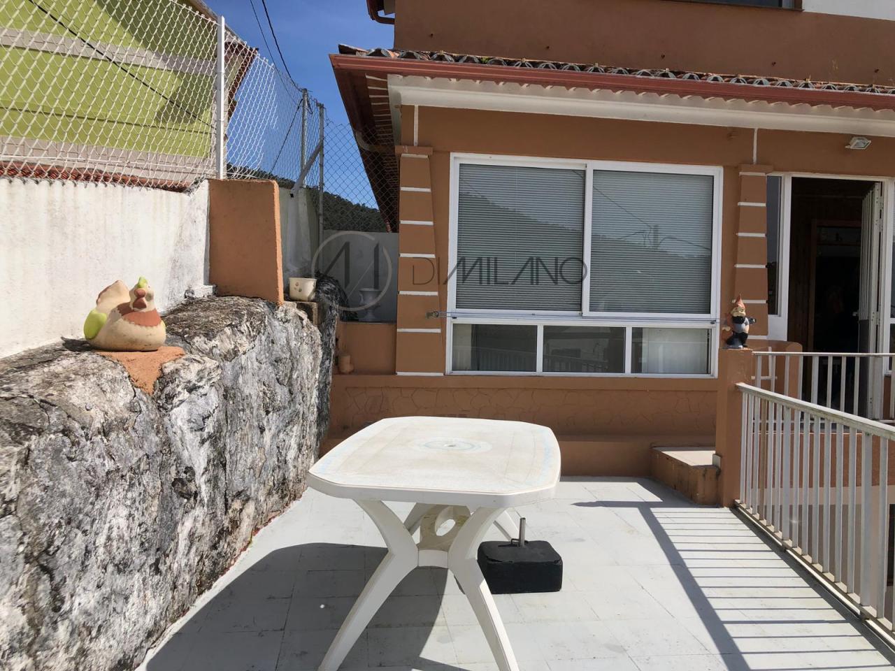 Casa con maravillosas vistas al mar en la zona alta de Moaña