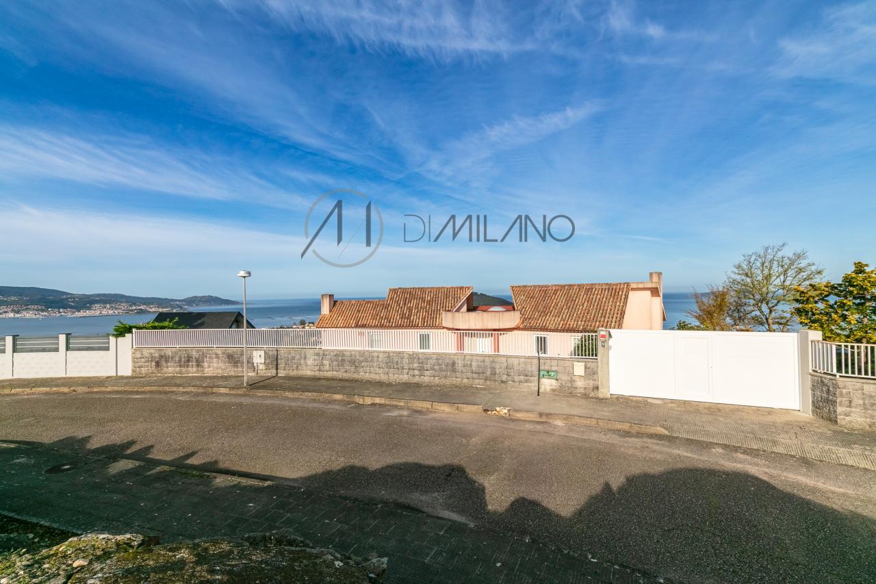 Las mejores vistas de la Ría de Vigo desde la urbanización Los Abetos, Nigrán