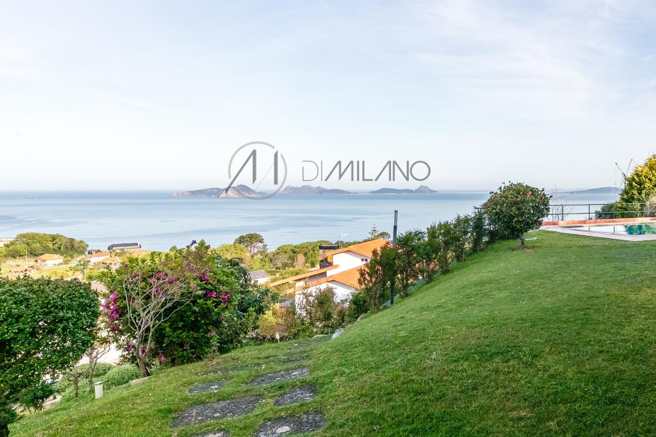 Las mejores vistas de la Ría de Vigo desde la urbanización Los Abetos, Nigrán