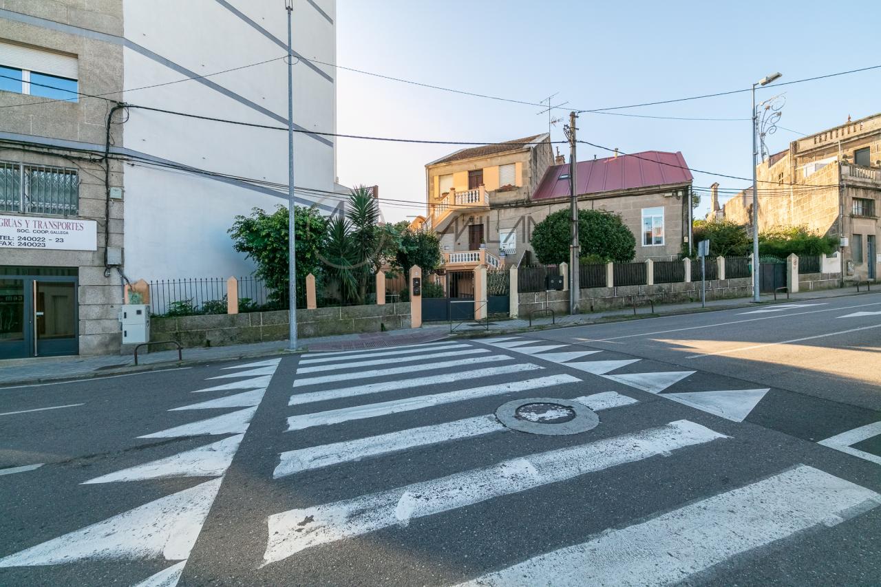 Vivienda con terreno en el corazón de Bouzas