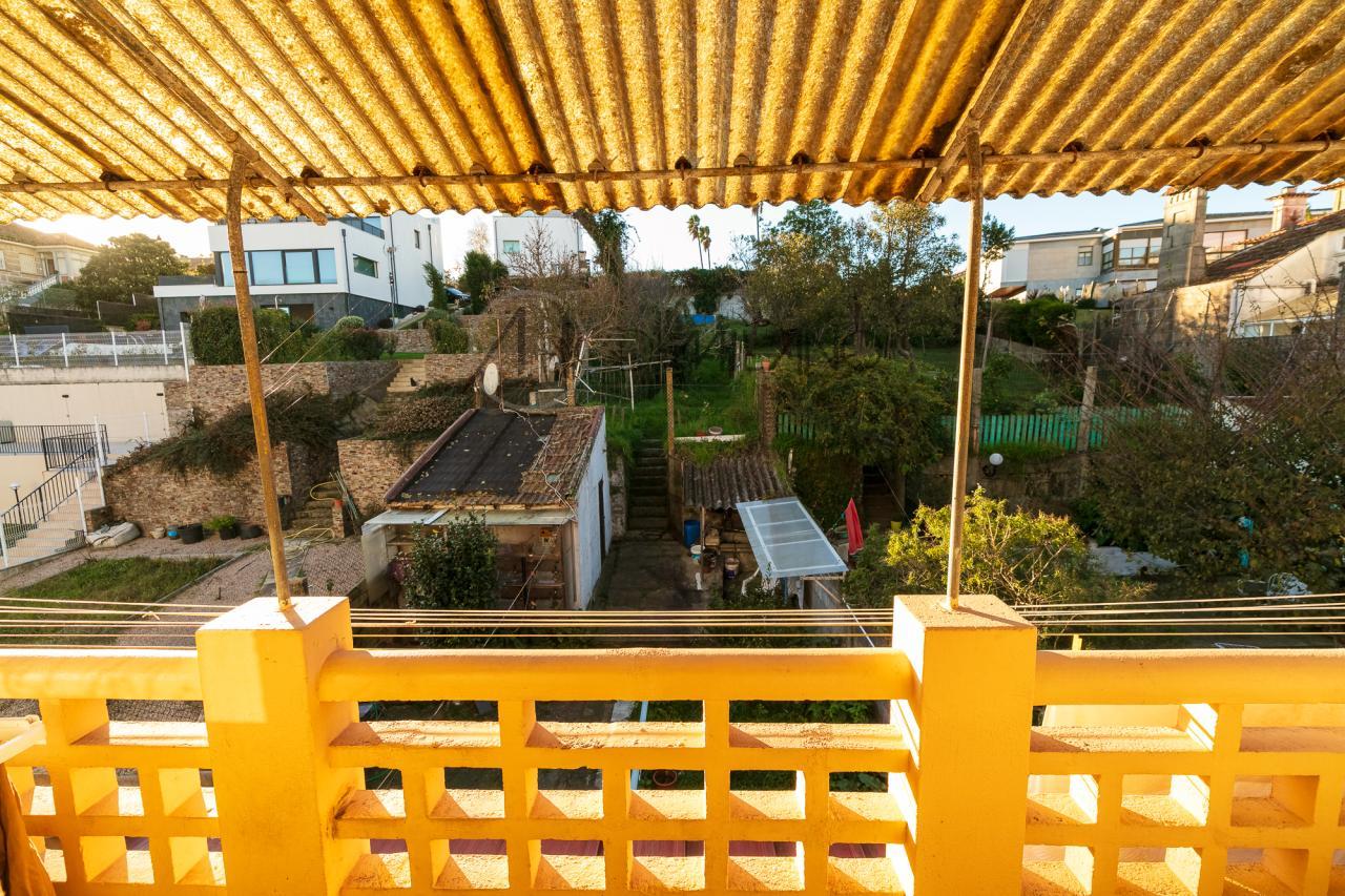Vivienda con terreno en el corazón de Bouzas