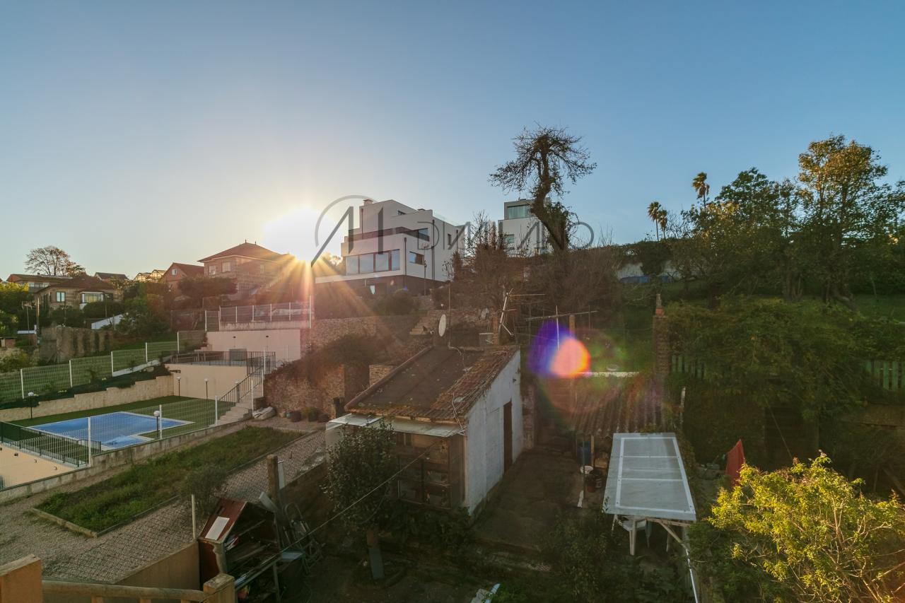 Vivienda con terreno en el corazón de Bouzas