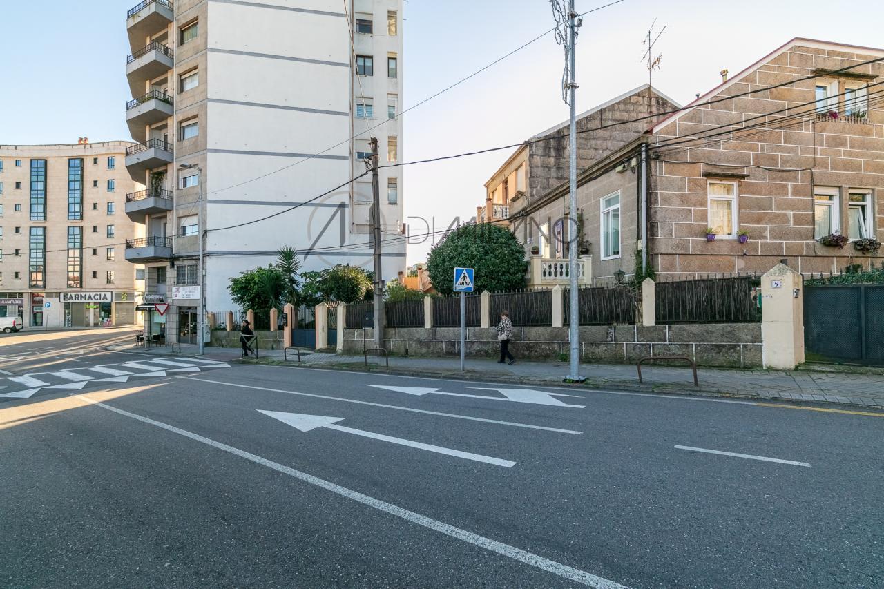 Vivienda con terreno en el corazón de Bouzas