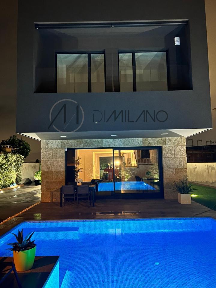 Exclusivo Chalet de Lujo y Diseño en Alcabre
