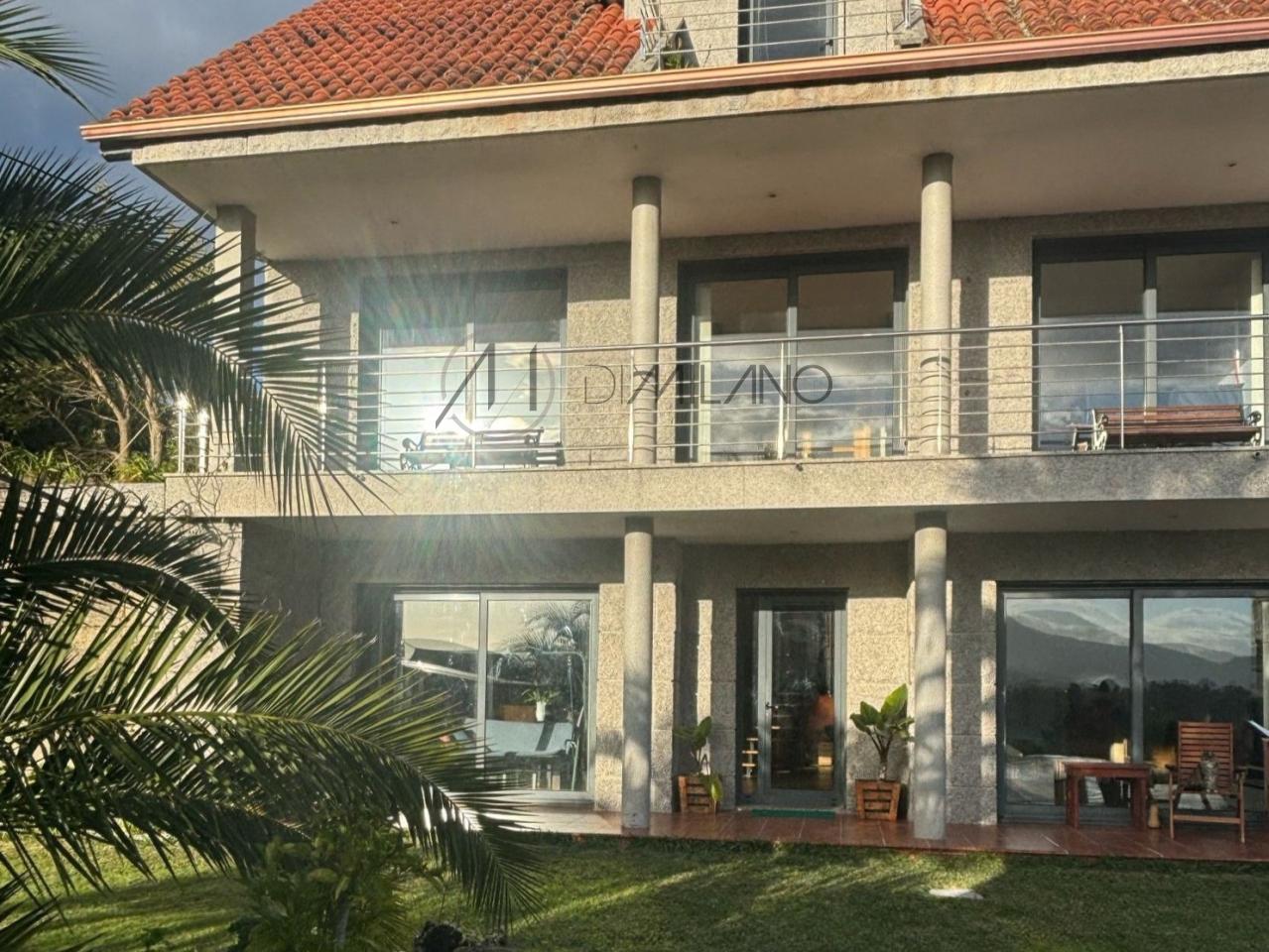 Exclusiva propiedad con vistas al río Miño - Una joya única en Tomiño