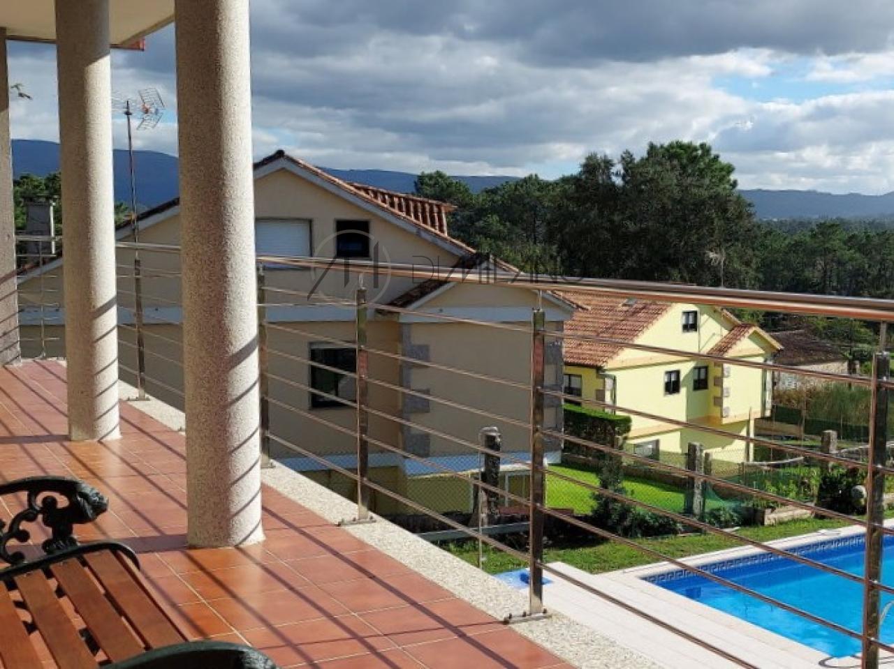 Exclusiva propiedad con vistas al río Miño - Una joya única en Tomiño