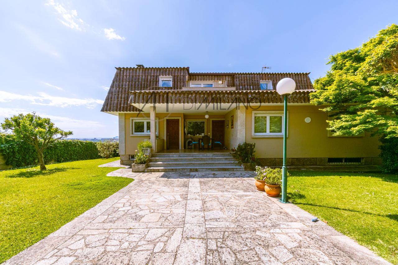 Exclusivo chalet en Castrelos, con vistas a las Islas Cíes.