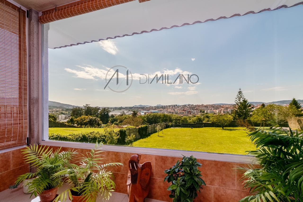 Exclusivo chalet en Castrelos, con vistas a las Islas Cíes.