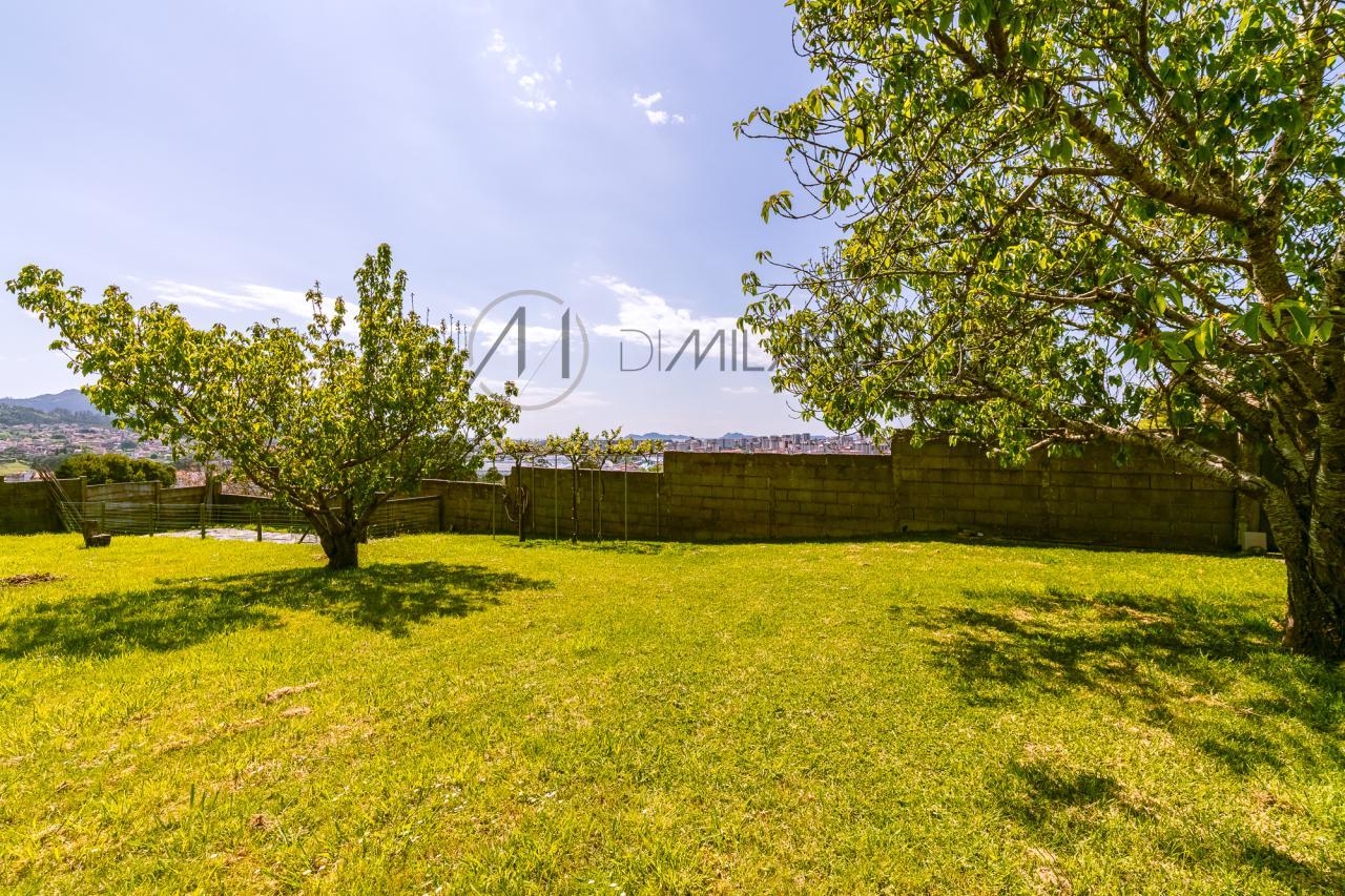 Exclusivo chalet en Castrelos, con vistas a las Islas Cíes.