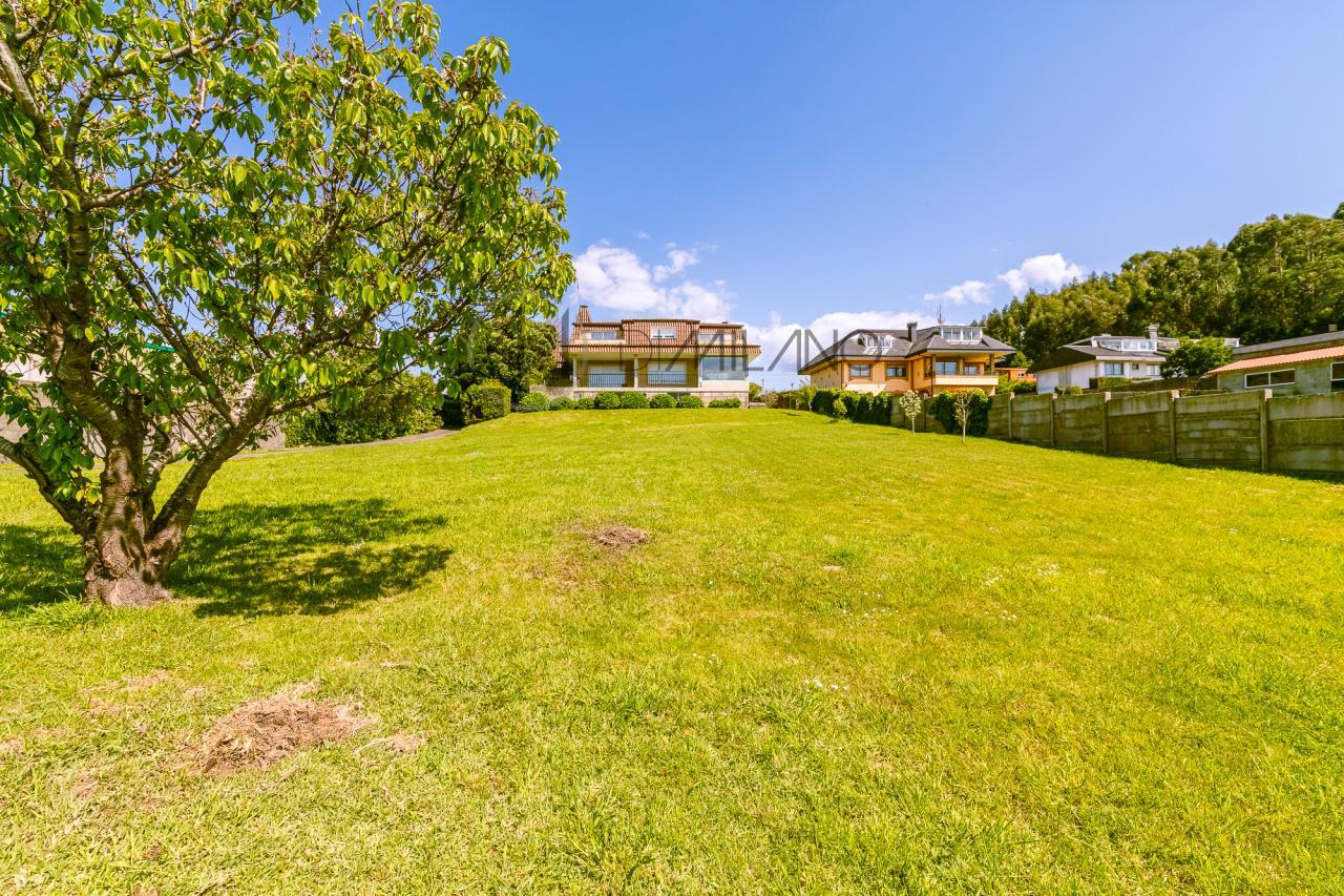 Exclusivo chalet en Castrelos, con vistas a las Islas Cíes.