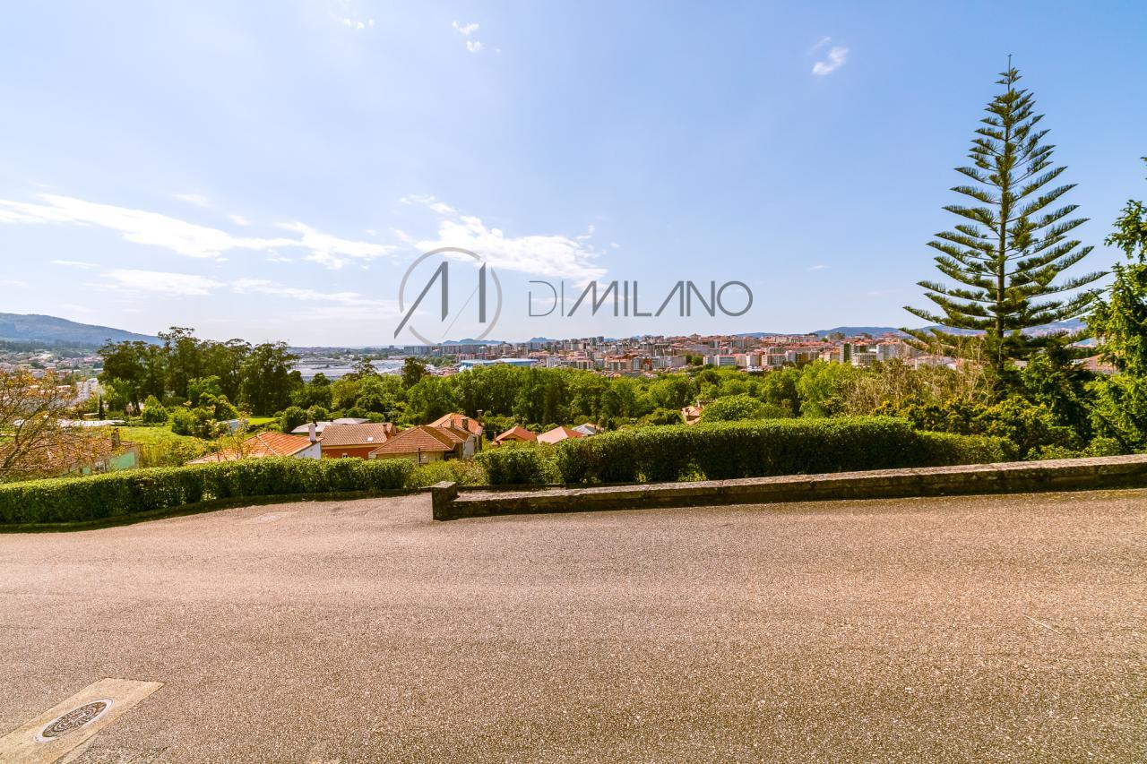 Exclusivo chalet en Castrelos, con vistas a las Islas Cíes.
