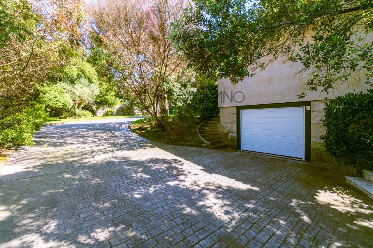 Exclusivo chalet en Castrelos, con vistas a las Islas Cíes.