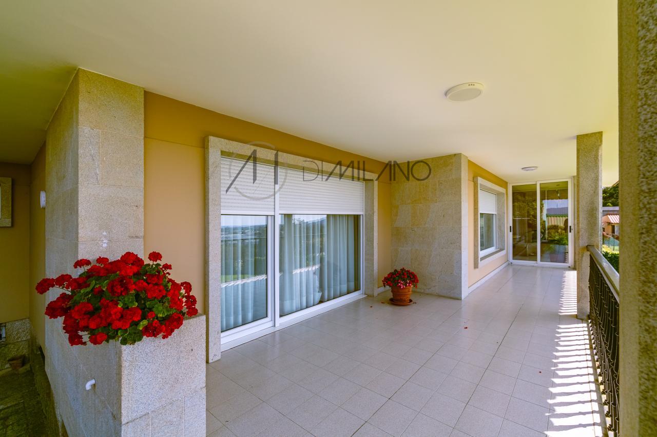 Exclusivo chalet en Castrelos, con vistas a las Islas Cíes.