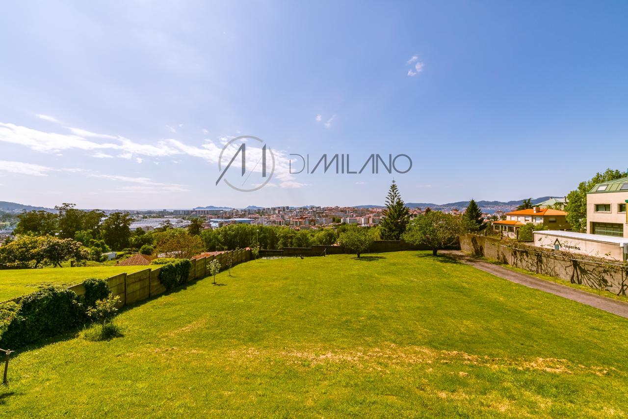 Exclusivo chalet en Castrelos, con vistas a las Islas Cíes.